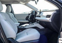 MITSUBISHI Outlander MEDIUM